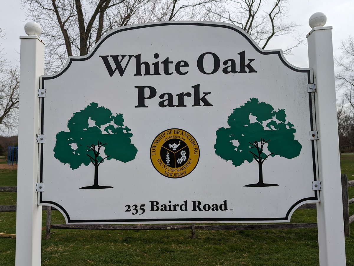 WhiteOakParkSign